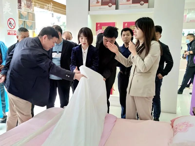 1677834523262861.jpg 1677834523262861.jpg